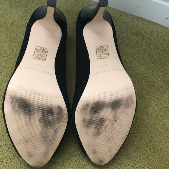 Crystal Black Embellished 8.5 Shoes - Picture 3 of 3